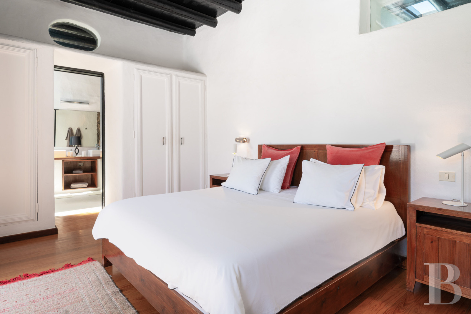 An old finca renovated in a contemporary style on the island of Lanzarote, in the Canary Islands - photo  n°15